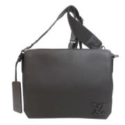 Louis Vuitton Vintage Pre-owned Laeder axelremsvskor Black, Dam