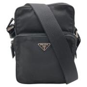 Prada Vintage Pre-owned Canvas axelremsvskor Black, Dam