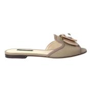 Dolce & Gabbana Beige Logo Pärla Platta Sandaler Beige, Dam