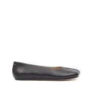 MM6 Maison Margiela Svarta mockasömmade ballerinaskor i läder Black, D...