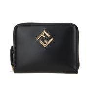 Fendi Svart läderplånbok med diagonal metalllogo Black, Dam