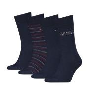 Tommy Hilfiger Strumpor 4P Men Classic Socks Tin Giftbox Marin Strl 39...