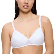 Triumph BH Amourette Non Wired Padded Bra Vit A 70 Dam