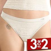 Sloggi Trosor FREE Evolve Lace String Elfenben Sloggi 01 Dam