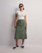 Carhartt WIP - Grön - W' Jet Cargo Skirt