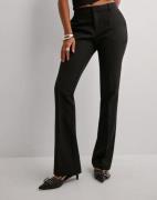 Neo Noir - Svart - Cassie Suit Pants