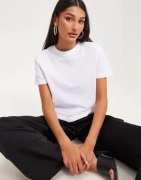 Selected Femme - Vit - Slfmyessential Ss O-Neck Tee Noos