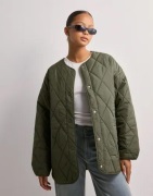 Pieces - Grön - Pcstella Quilted Jacket Noos Bc