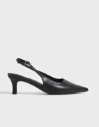 Nelly - Svart - Pointy Low Slingback
