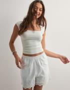 Only - Vit - Onllou Life Emb Loose Shorts Wvn
