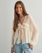 Nelly - Vit - Effortless Crincle Blouse
