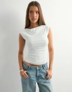 Nelly - Vit - Perfect Soft Top