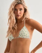 Nelly - Blommig - Smock Frill Triangle
