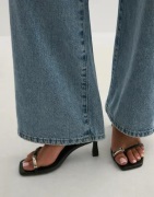 Nelly - Svart - Simplicity Heel