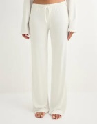 Nelly - Vit - Soft Chill Low Waist Pants