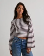 Nelly - Rutigt/Randigt - Stripe Wide Sleeve Top