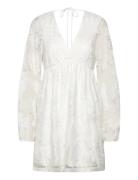 Floral Loose Fit Mini Dress Kort Klänning White Gina Tricot