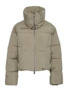 Gestuz Pinaragz Short Puffer Khaki Green