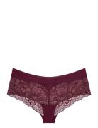 Triumph Body Make-Up Illusion Lace Shorty Burgundy