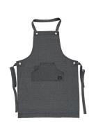 Noble House Apron Ronja Recycled Svart