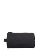 Tommy Hilfiger Th Repreve Washbag Svart