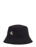 Calvin Klein Embroidered Monogram Bucket Hat Svart