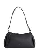 Calvin Klein Drop Small Shoulder Bag Svart