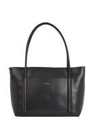 Calvin Klein Ck Linn Medium Shopper Svart