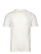 Lindbergh Crochet Knitted S/S V-Neck Polo Kräm
