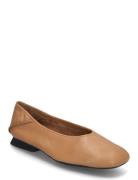 Camper Casi Myra Beige