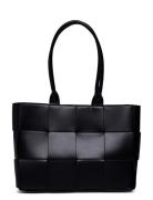 Noella Lizzie Bag Svart