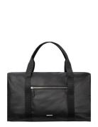 Calvin Klein Sleek Nylon Weekender Bag Svart