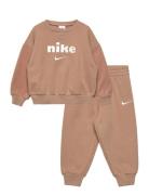 Nike F8-Fleece Pant Set Beige